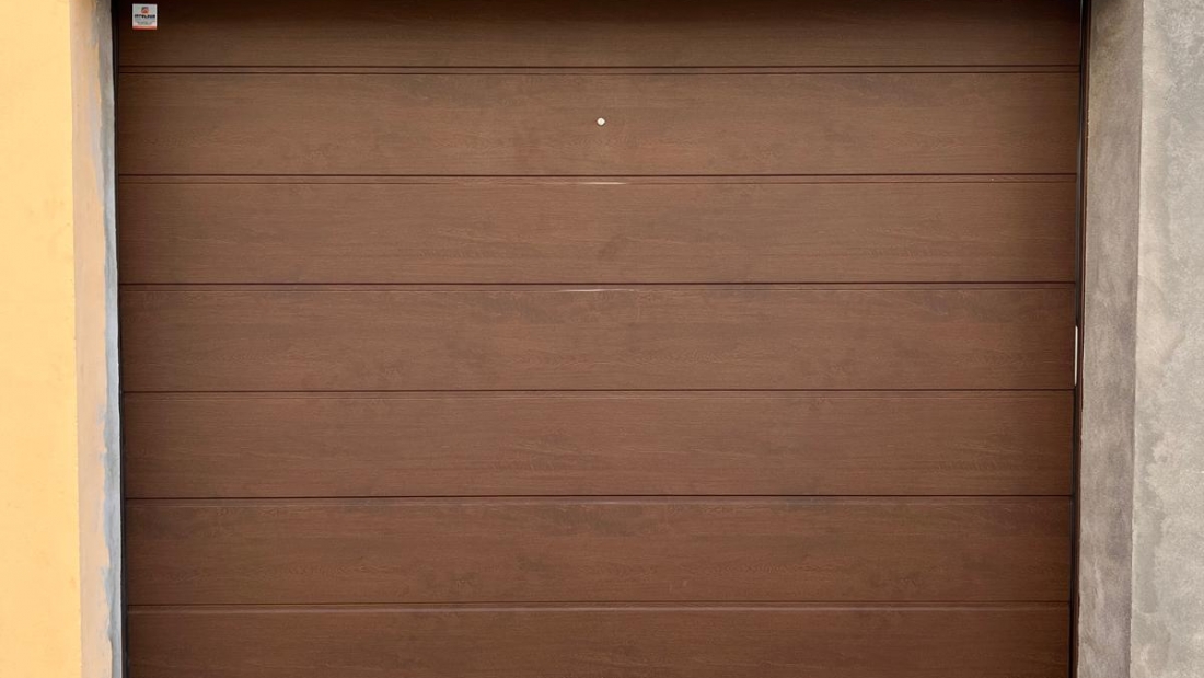 RESIDENCIAL - Puerta seccional automática 3